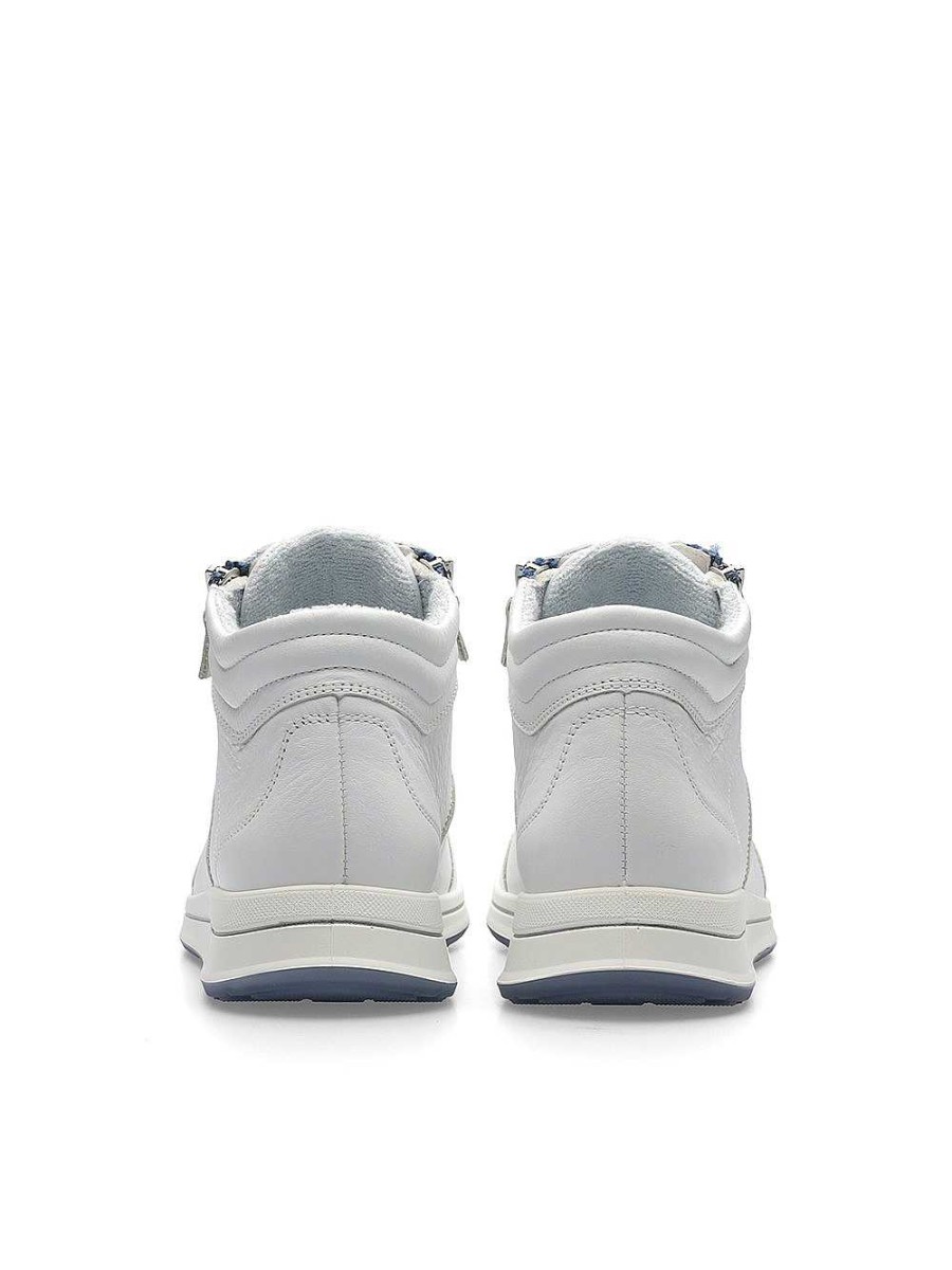 ara Schnurer | Osaka White Ankle Boots