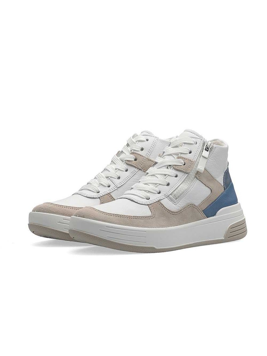 ara Schnurer | Sneaker Master White