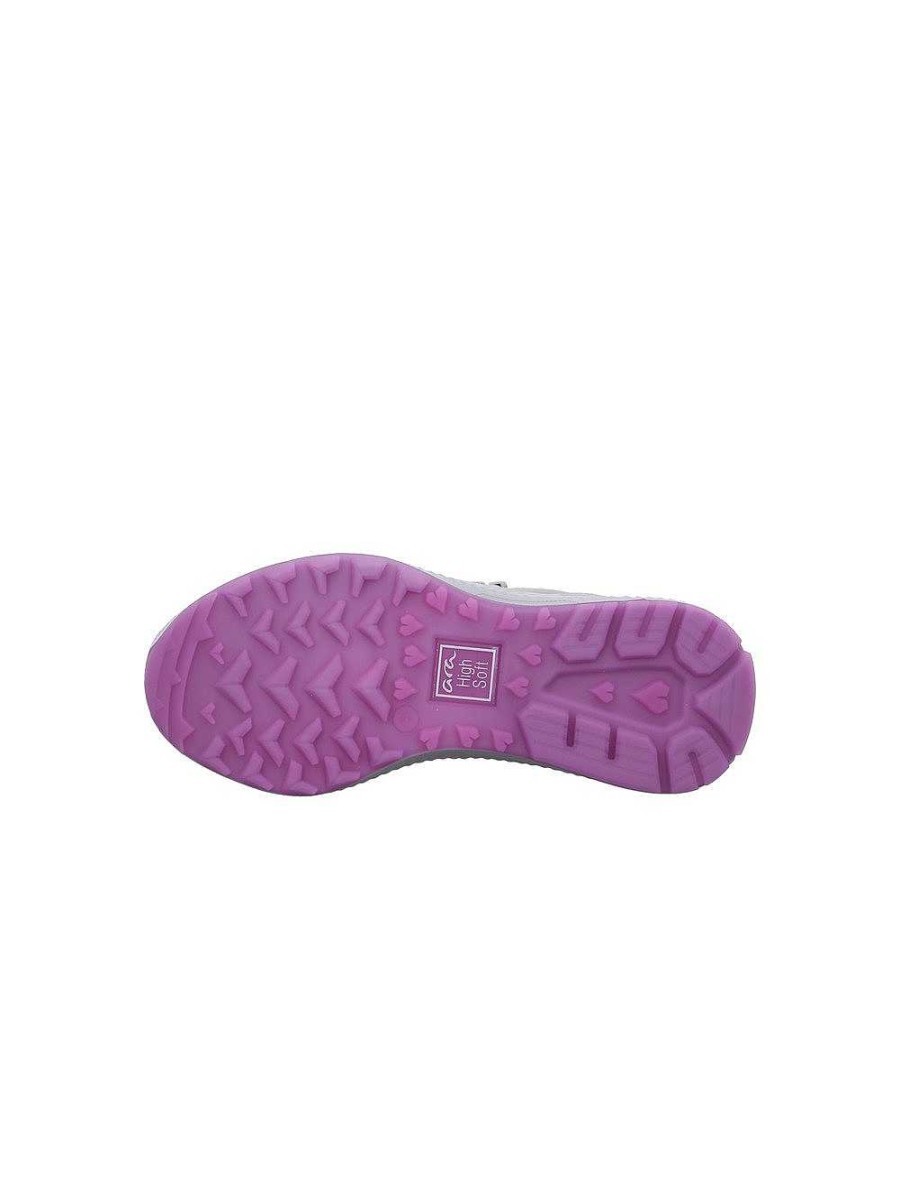 ara Schnurer | Schnurer Hiker Oyster