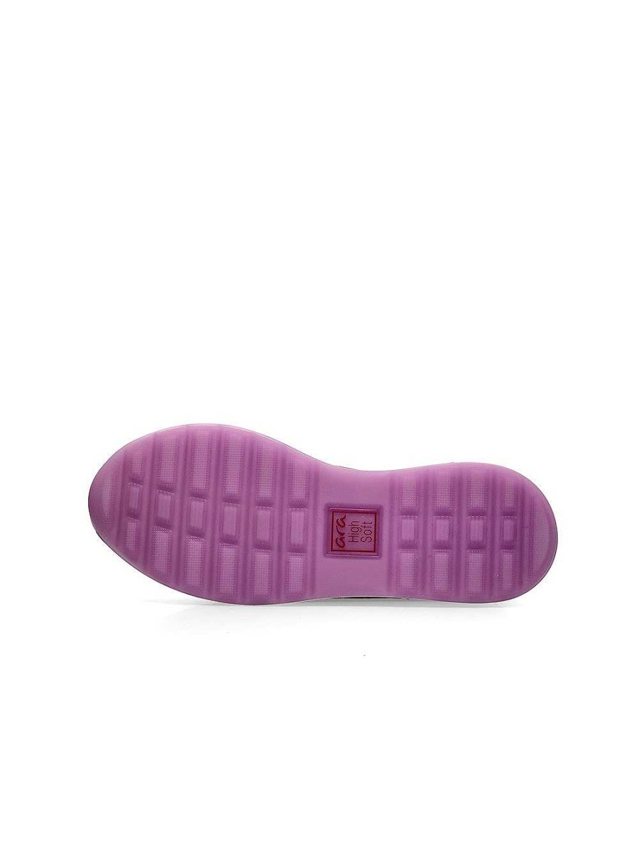 ara Schnurer | Osaka Pink Sneakers