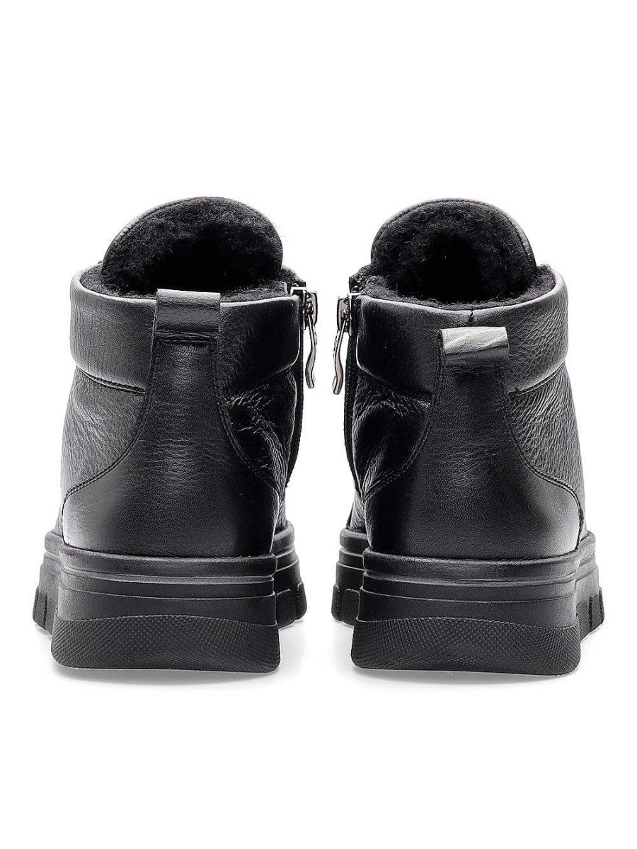 ara Schnurer | Schnurer Canberra Black