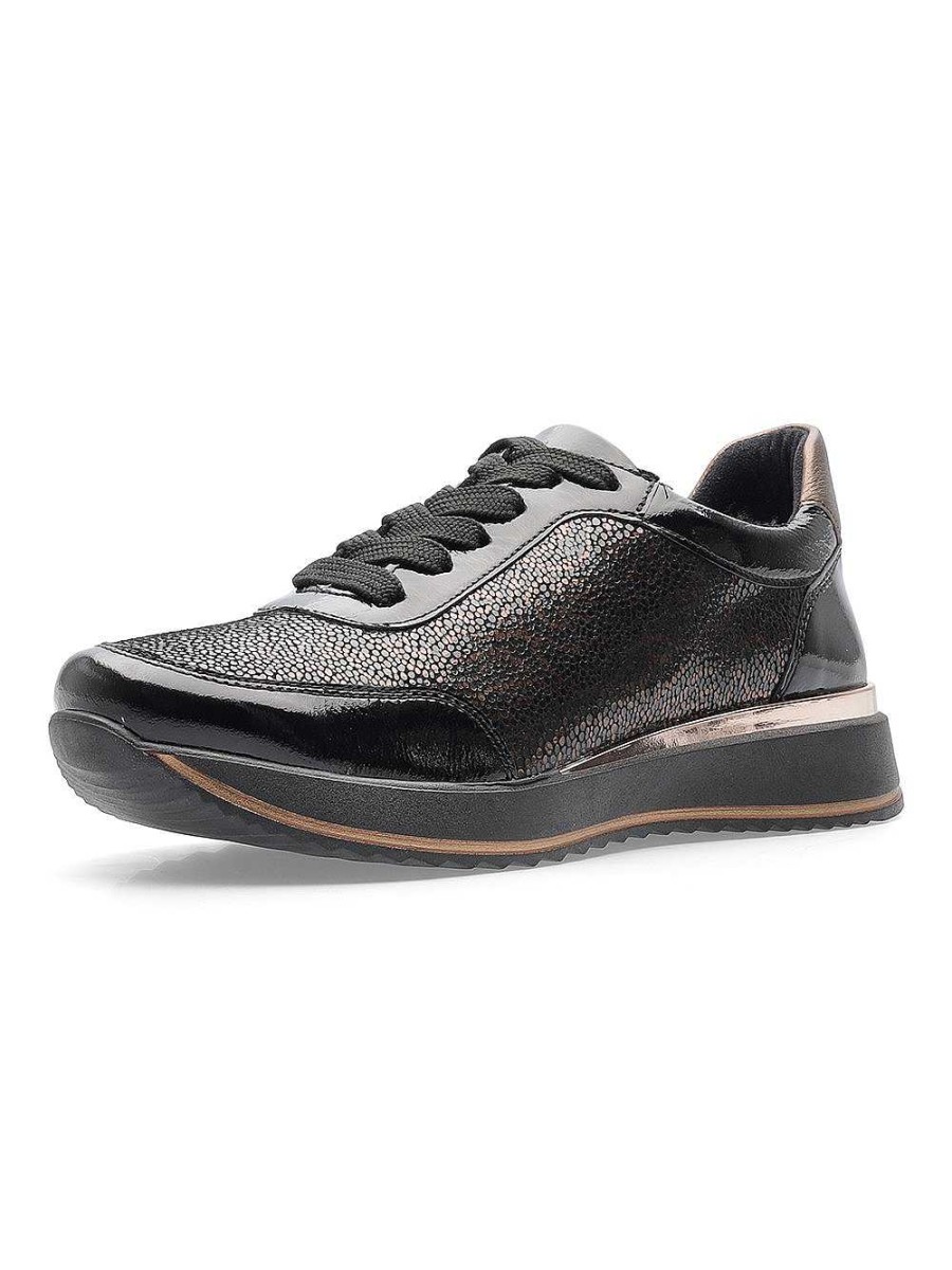 ara Schnurer | Las Vegas Sneakers Black