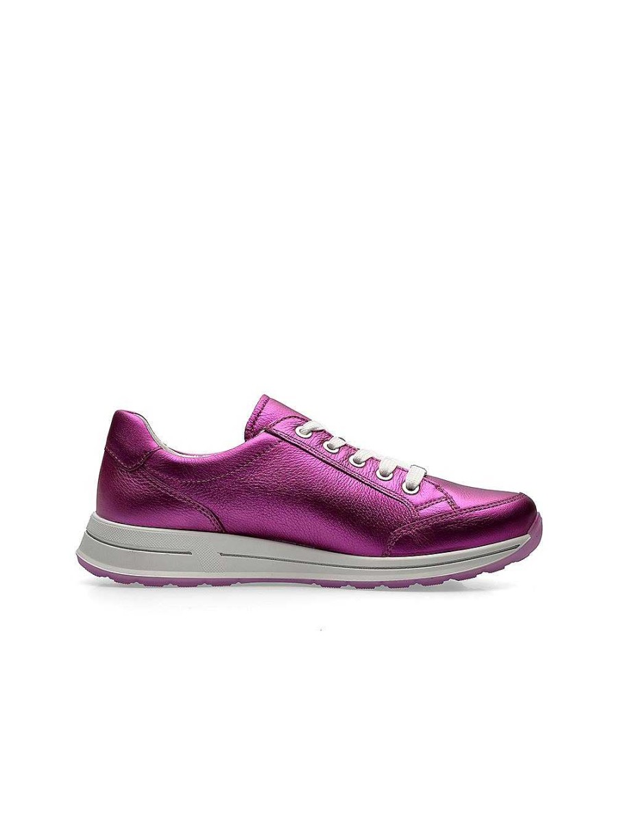 ara Schnurer | Osaka Pink Sneakers